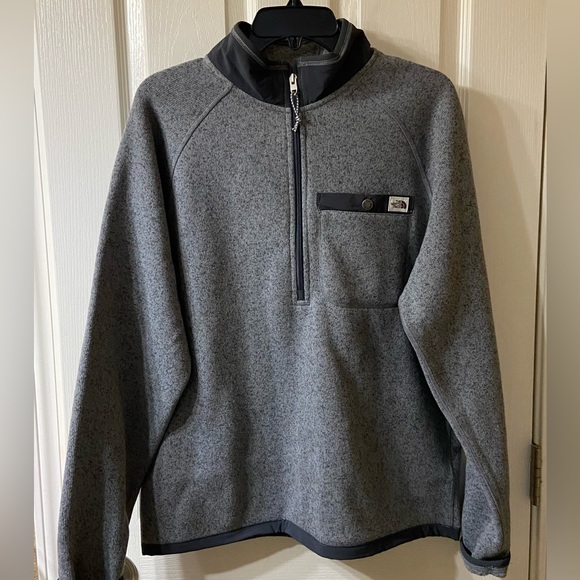 Northface 1/4 Zip Fleece in Gray New M - Picture 3 of 3